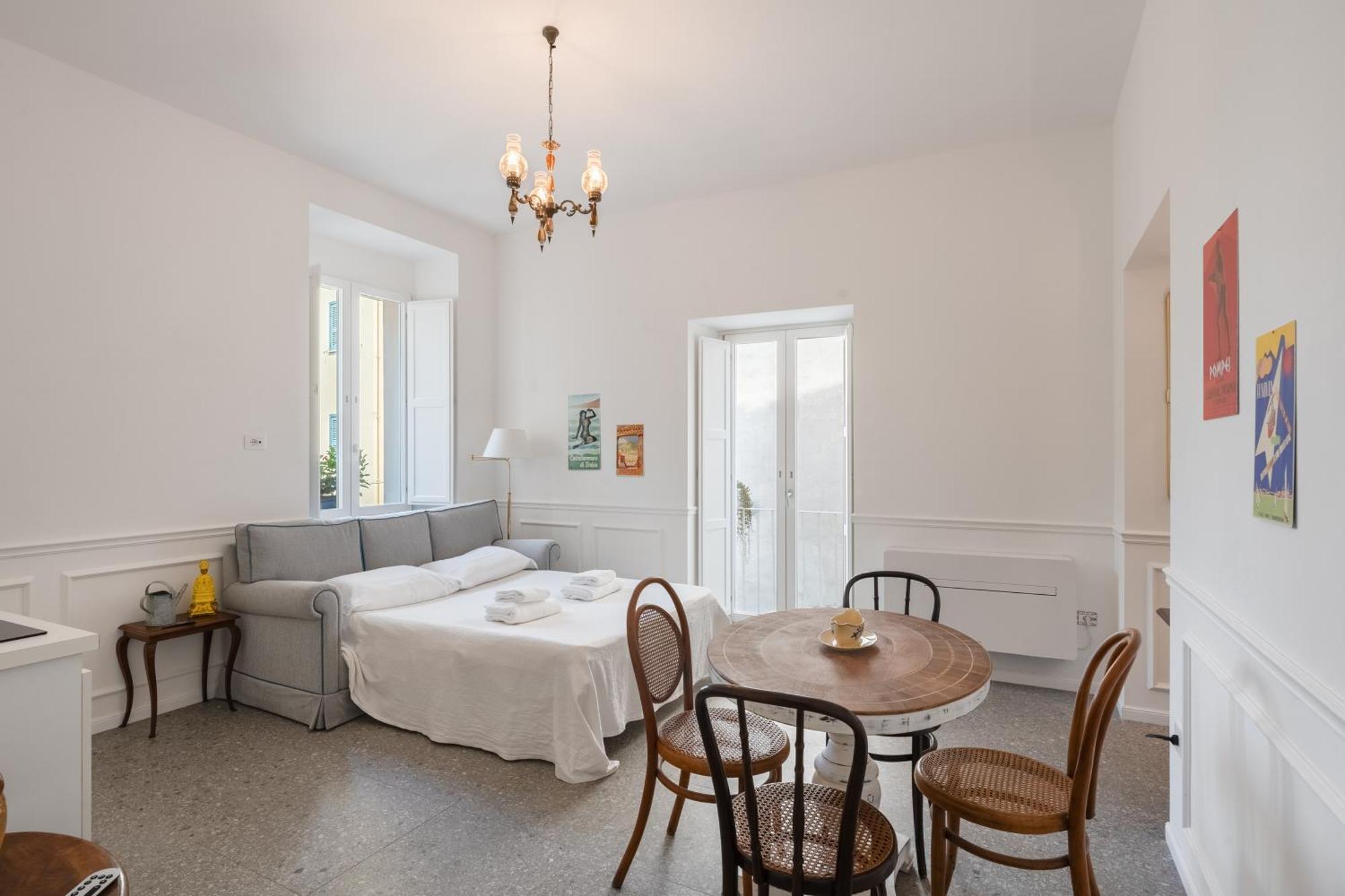 Appartement Palazzo Desiderio à Castellammare di Stabia Extérieur photo