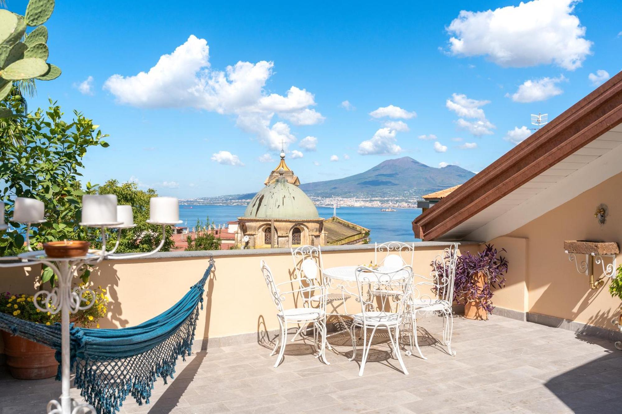 Appartement Palazzo Desiderio à Castellammare di Stabia Extérieur photo