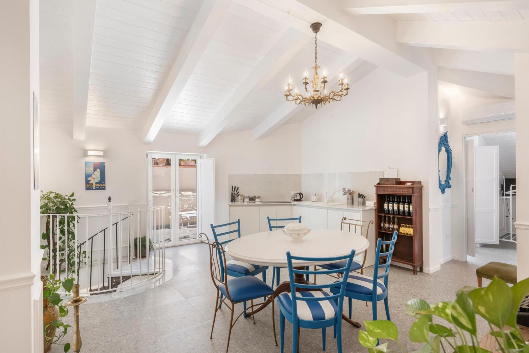 Appartement Palazzo Desiderio à Castellammare di Stabia Extérieur photo